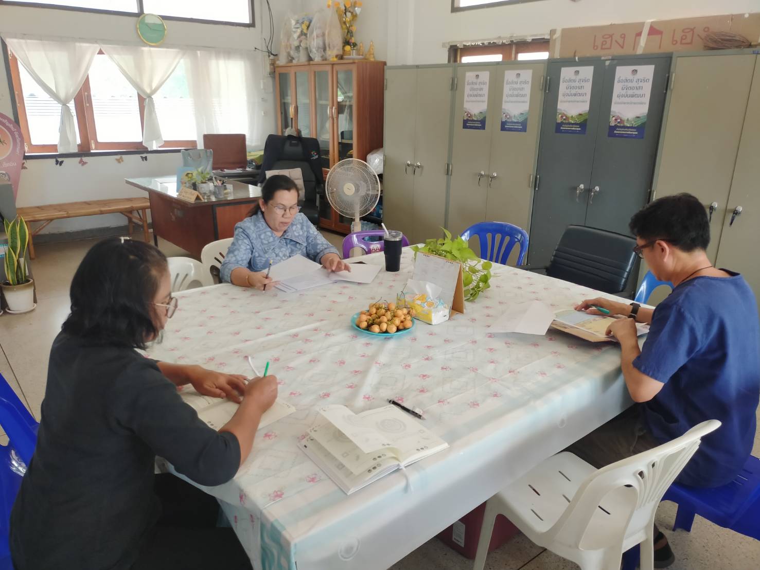 ✨ พช.เจริญศิลป์ จ.สกลนคร : ประชุมขับเคลื่อนงานสำนักงานประจำเดือนเมษายน 2569