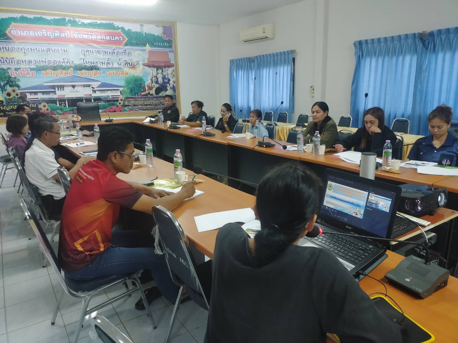 ✨ พช.เจริญศิลป์ จ.สกลนคร : จัดการประชุมเพิ่มศักยภาพคณะกรรมการเครือข่ายทุนชุมชนขับเคลื่อนกลุ่มออมทรัพย์เพื่อการผลิต (ระดับอำเภอ)