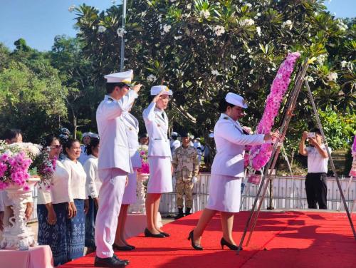 🌟 พช.เจริญศิลป์ จ.สกลนคร : ร่วมพิธีวางพวงมาลาน้อมรำลึกในพระมหากรุณาธิคุณ พระบาทสมเด็จพระจุลจอมเกล้าเจ้าอยู่หัว รัชกาลที่  5 “วันปิยมหาราช” ประจำปี 2569